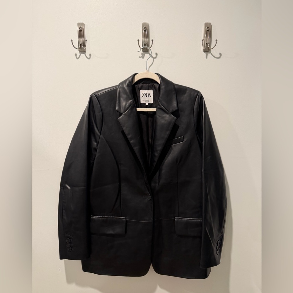 Zara Women's Faux Leather Blazer